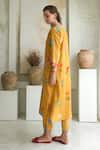 Buy_ROZA_Yellow Linen Print Marigold V Neck Floral Kurta With Pant 