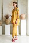 Buy_ROZA_Yellow Linen Print Marigold V Collar Short Tunic With Pant 