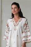 Buy_ROZA_Ivory Linen Print Vintage Rose V Neck Phiran Kurta With Pant 