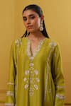 Buy_Sue Mue_Off White Handwoven Silk Chanderi Embroidery Aiza Bahar And Zari Kurta Set _Online_at_Aza_Fashions