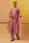 Buy_Sue Mue_Pink Handwoven Chanderi Mulmul Embroidery Thread Fasha Straight Kurta Set _at_Aza_Fashions