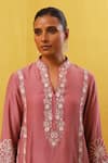 Buy_Sue Mue_Pink Handwoven Chanderi Mulmul Embroidery Thread Fasha Straight Kurta Set _Online_at_Aza_Fashions