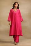 Buy_Trendy tokari_Pink Silk Chanderi Placement Woven Floral Brocade V A-line Kurta And Pant Set _at_Aza_Fashions