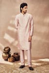 Buy_Masaba_Pink Raw Silk Print Boho Tribal Pillar Foil Kurta _at_Aza_Fashions