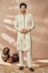 Buy_Masaba_Ivory Jacquard Silk Embroidered Thread Travellers Kurta And Pant Set _at_Aza_Fashions