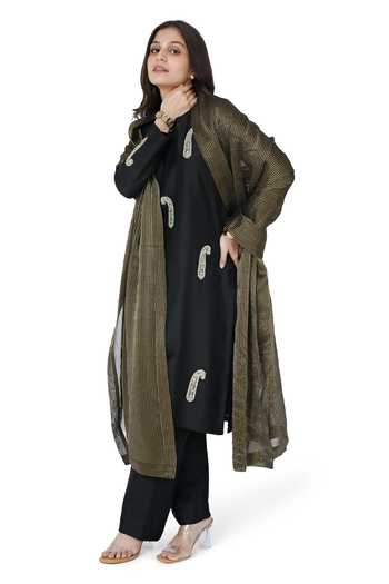 Shop_Komal Shah_Black Chanderi, Silk, Organza Sequins Round Paisley Embroidered Kurta Pant Set _at_Aza_Fashions