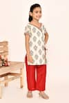 Samyukta Singhania_Off White Kurta And Pant Cotton Printed Buta Set _at_Aza_Fashions