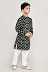 Samyukta Singhania_Green Cotton Printed Floral Long Kurta _at_Aza_Fashions