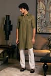 Buy_Siddartha Tytler_Green Blended Linen Solid Plain Roll-up Sleeve Military Kurta _at_Aza_Fashions