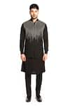 Buy_ARJUUN KILACHAND_Black Linen Silk Embroidered Sequin Bead Bundi With Kurta Set 