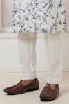 Darshika Menswear_White Chanderi Printed Wildflower Kurta And Pyjama Set _Online_at_Aza_Fashions