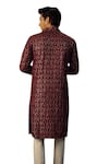 Buy_Kasbah_Maroon Silk Embroidered Chikankari Kurta _Online_at_Aza_Fashions