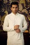 Kasbah_White Velvet Embroidered Thread On Kurta _Online_at_Aza_Fashions