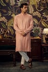 Buy_Kasbah_Peach Georgette Embroidered Thread Chikankari On Kurta _at_Aza_Fashions