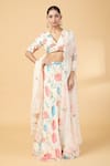 Buy_Kalakaari By Sagarika_Off White Silk Muslin Hand Embroidery Aari V-neck Yoke Blouse And Lehenga Set _at_Aza_Fashions