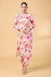 Buy_Kalakaari By Sagarika_Pink Silk Muslin Hand Embroidery Aari Round Floral Print Kurta With Pant _at_Aza_Fashions