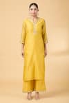 Pouli Pret_Yellow Chanderi Embroidery Floral Notched Resham Kurta And Pant Set _Online_at_Aza_Fashions