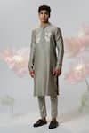 Buy_House of KOA_Green Kurta Chanderi Embroidered Silk Thread Crane With Pant _at_Aza_Fashions