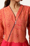 Buy_Jajaabor_Pink Cotton Chanderi Embroidered Cutwork V-neck Floral Kurta With Pant 