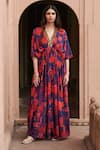 Buy_Archana Shah_Blue Shimmer Georgette Printed Floral Deep V Neck Kaftan _at_Aza_Fashions