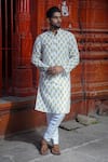 Buy_Kalp_White Cotton Print Floral Misty Vision Kurta With Pant _at_Aza_Fashions