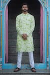 Buy_Kalp_Green Cotton Plain Tie Dye Print Kurta With Pant _at_Aza_Fashions