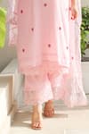 Buy_ASRUMO_Pink Cotton Gauze Embroidery Thread Bloom Round Neck And Lace Kurta Pant Set _Online