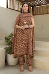 Buy_ASRUMO_Brown Cotton Voile Tie Dye Bandhani U Neck Bandhej Kurta Pant Set _at_Aza_Fashions