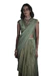 Swatti Kapoor_Green Hand Woven 40gm Chanderi Print Foil Maahi Pre-draped Saree _Online_at_Aza_Fashions