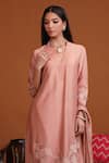 Buy_OMANA BY RANJANA BOTHRA_Pink Kurta And Trouser Cotton Satin Applique Floral V Neck Pakeeza Set _Online_at_Aza_Fashions