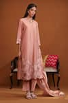 OMANA BY RANJANA BOTHRA_Pink Kurta And Trouser Cotton Satin Applique Floral V Neck Pakeeza Set _at_Aza_Fashions