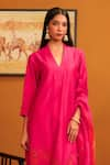 OMANA BY RANJANA BOTHRA_Pink Kurta And Trouser Cotton Satin Applique Floral V Neck Pakeeza Flower Set _Online_at_Aza_Fashions