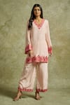 Buy_Wazir C_Peach Crepe Embroidered Kashmiri Aari V-neck Gul Kurta With Pant _at_Aza_Fashions