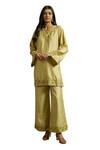 Buy_Wazir C_Green Muslin Embroidery Kashmiri Tilla V-neck Gul Kurta With Pant 