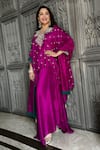 Buy_Mrunalini Rao_Magenta Pure Silk Hand Embroidered Resham And Zardozi Work V Chaaya Kurta Set _at_Aza_Fashions