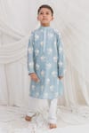 Buy_Chotibuti_Blue Mul Chanderi Embroidered Thread Floral Kurta With Pyjama _at_Aza_Fashions