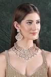 Buy_Auraa Trends_Gold Plated Imitation Diamonds Kundan Embellished Necklace With Earrings _at_Aza_Fashions