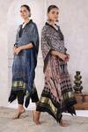 Geroo Jaipur_Blue Silk Handblock Floral Geometric V-neck Print Kaftan With Pant _Online_at_Aza_Fashions