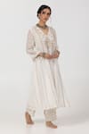 Pants and Pajamas_White Chanderi Mul Embroidered Thread V-neck Geometric Flora Kurta With Pant _at_Aza_Fashions