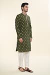 Buy_RNG Safawala_Green Cotton Silk Embroidered Thread Kurta With Pant _Online_at_Aza_Fashions