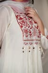 Shop_Jyoti Bansal_White Kurta Pure Mul Chanderi Embroidered Sequin Floral Thread Salwar Set _Online_at_Aza_Fashions