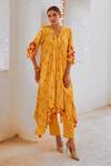 Buy_Pallavi Jaipur_Yellow Tunic Silk Blend Printed Floral Fantasy V-neck Asymmetric With Pant _Online_at_Aza_Fashions