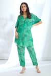 Buy_Basil Leaf_Green Chinon Chiffon Printed Scenaric V-neck Kurta With Pant _Online_at_Aza_Fashions