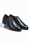 Buy_Wednesday Lifestyle_Black Textured Officer Ii Oxford Shoes _at_Aza_Fashions