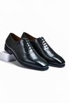 Buy_Wednesday Lifestyle_Black Textured Oscar Oxford Shoes _at_Aza_Fashions