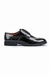 Wednesday Lifestyle_Black Matthew Solid Glossy Finish Derby Shoes _Online_at_Aza_Fashions