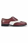 Wednesday Lifestyle_Maroon Ethan Classic Wing Cap Oxford Shoes _Online_at_Aza_Fashions