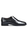 Wednesday Lifestyle_Black Bradley Croco Leather Wholecut Oxford Shoes _Online_at_Aza_Fashions