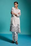 Buy_Dash And Dot_Ivory Viscose Embroidery Collared Floral Kurta With Pant 