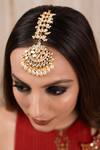 Buy_Anana_White Harita Kundan Embellished Maangtikka _at_Aza_Fashions